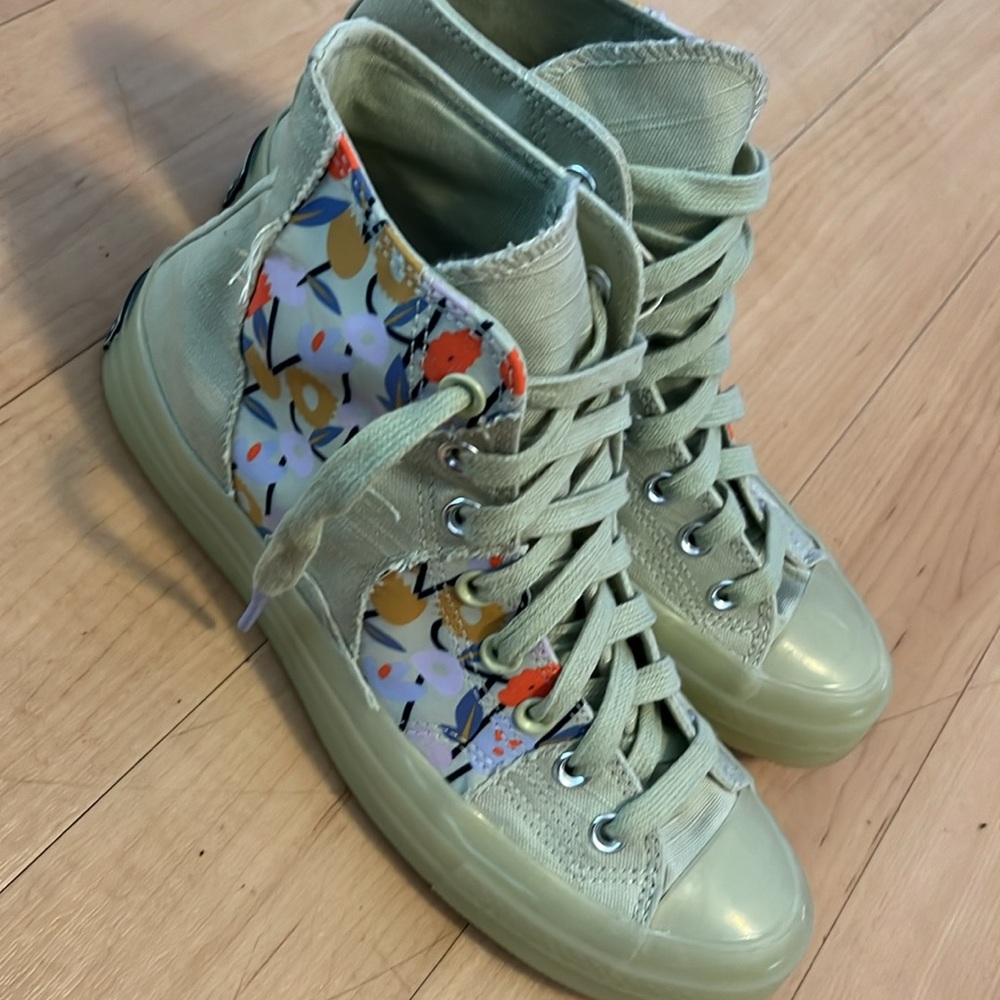 Converse Chuck Taylor All Star High We Are Stronger Together Size 9 - Picture 4 of 16